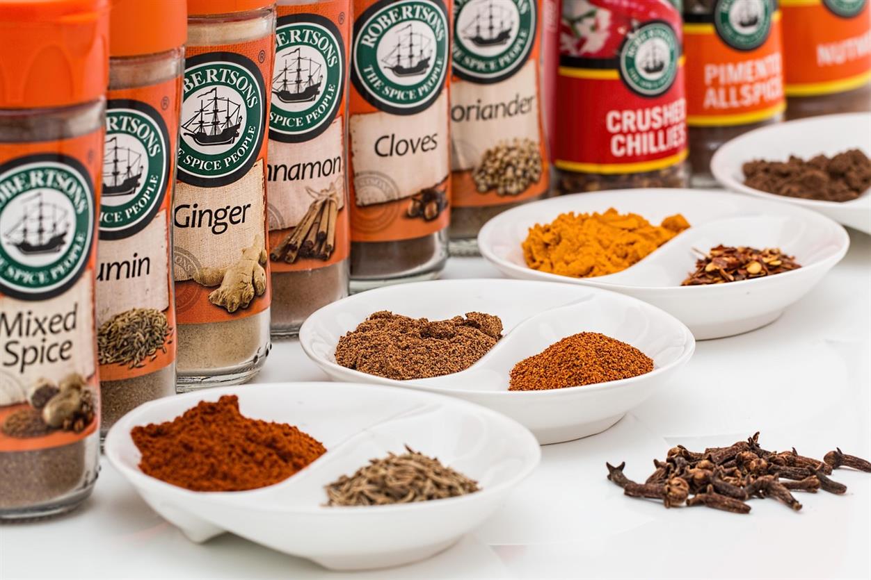 Burlap & Barrel is a spice company redefining how spices are sourced, valued, and experienced. Instead of anonymous blends and commodity-grade powders, the brand focuses on single-origin spices sourced directly from smallholder farmers around the world—prioritizing flavor, fairness, and traceability. With more than 13,000 five-star reviews, Burlap & Barrel has built a loyal following among home cooks, chefs, and food lovers who want spices that actually taste like something.